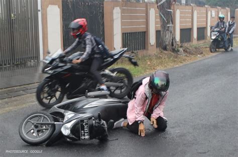 Foto jatuh di motor buat prank  any device that converts another form of energy